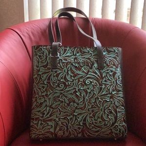 Beautiful Patricia Nash tote new
